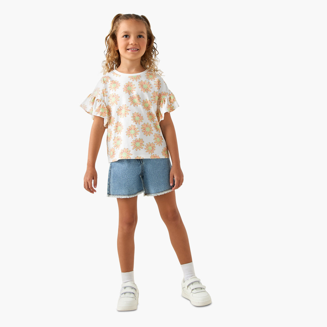 Juniors Crew Neck Short Sleeves T-shirt with Floral Print