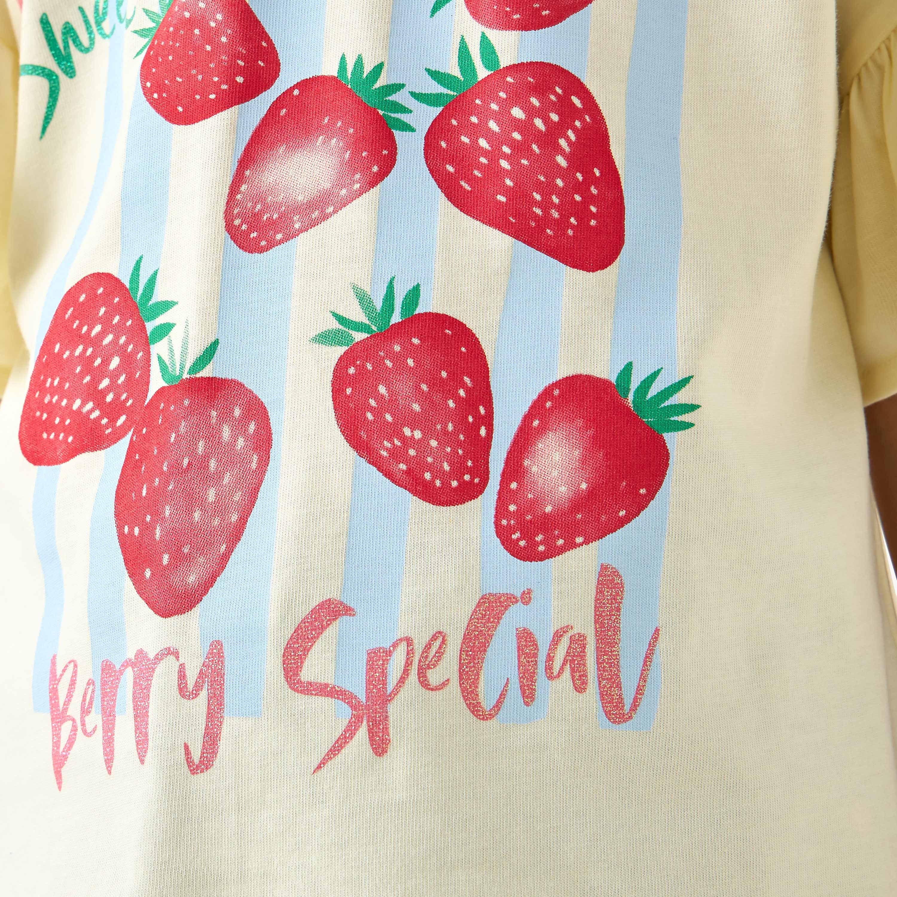 Juniors Crew Neck Short Ruffle Sleeves T-shirt with Cat Graphic Print