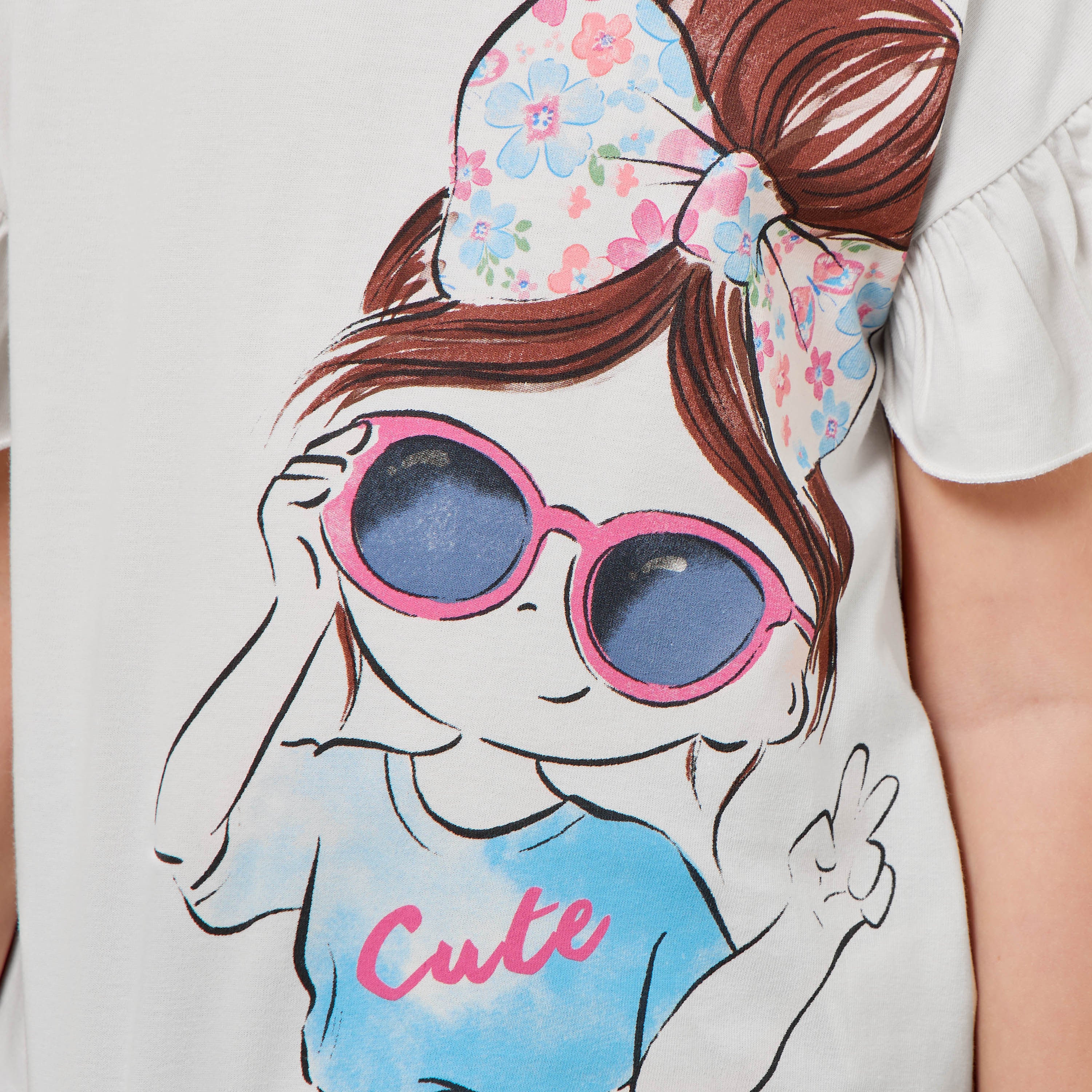 Juniors Crew Neck Short Sleeves T-shirt with Graphic Print