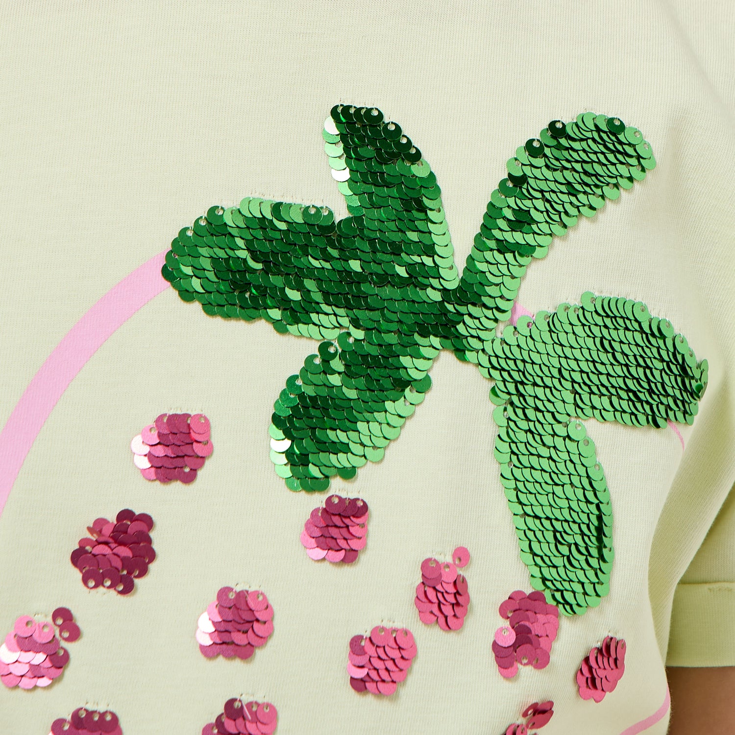 Juniors Round Neck Short Sleeve T-shirt with Embellishment