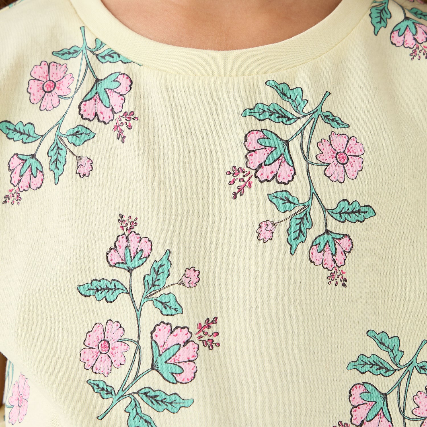 Pack of 2 Juniors Round Neck Short Sleeves T-shirt with Floral Print
