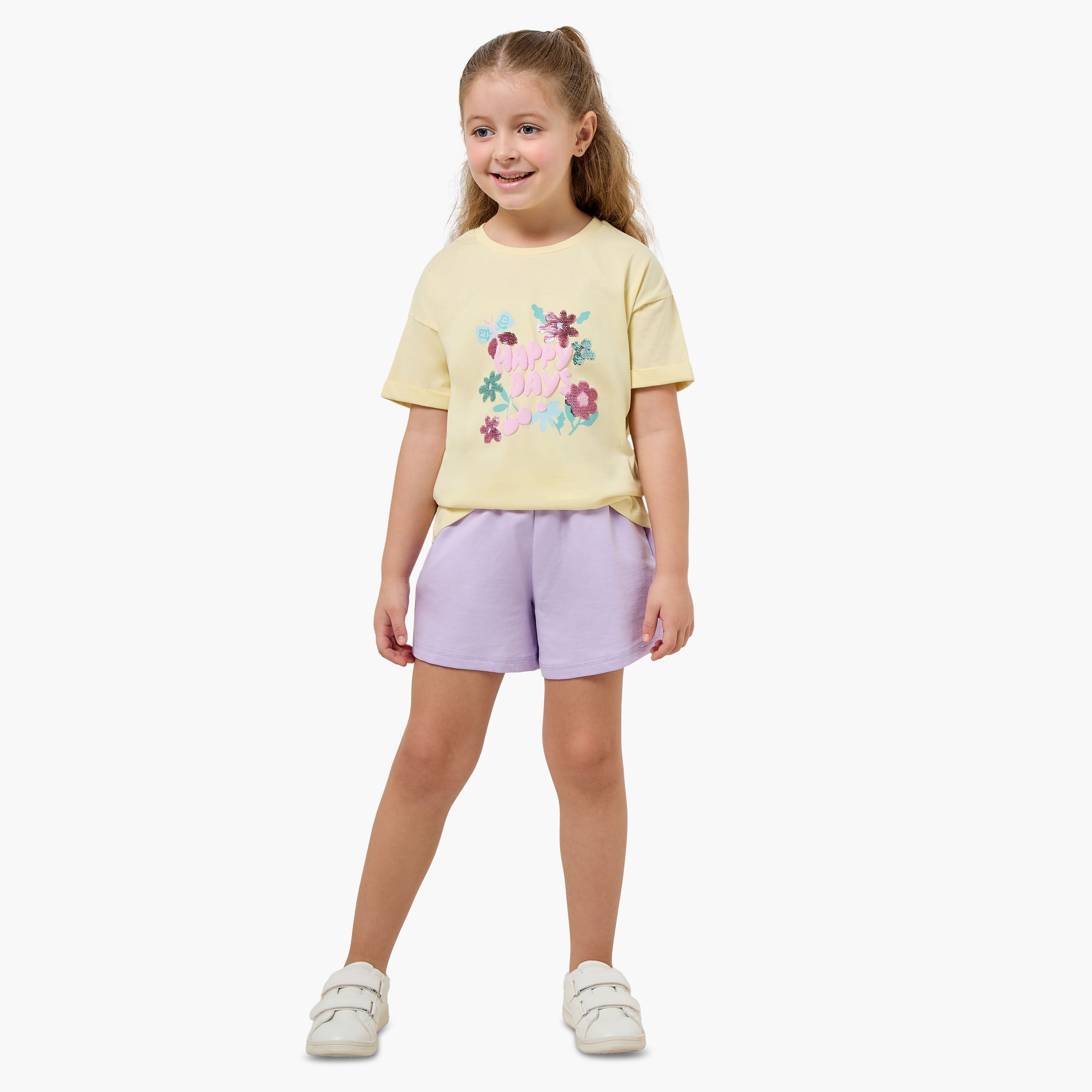 Juniors Crew Neck Short Sleeves T-shirt with Floral Sequin Detail