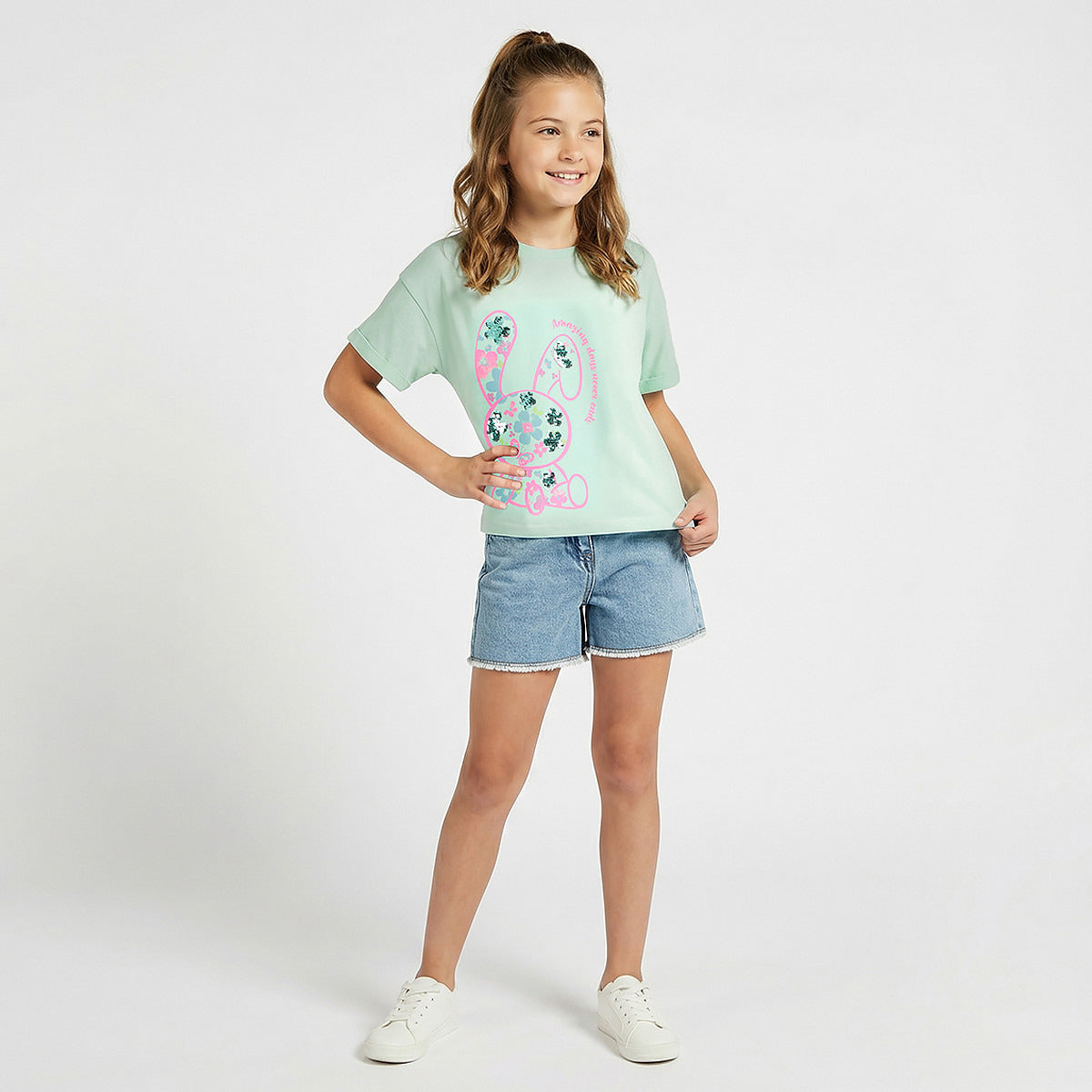 Juniors Crew Neck Short Sleeve T-shirt with Bunny Print