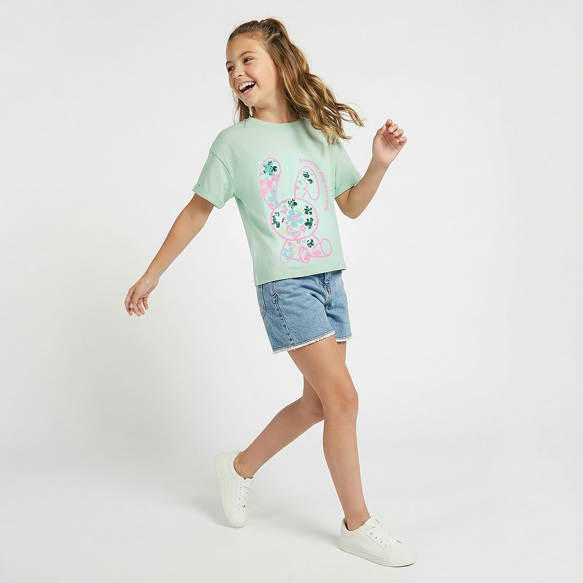 Juniors Crew Neck Short Sleeve T-shirt with Bunny Print