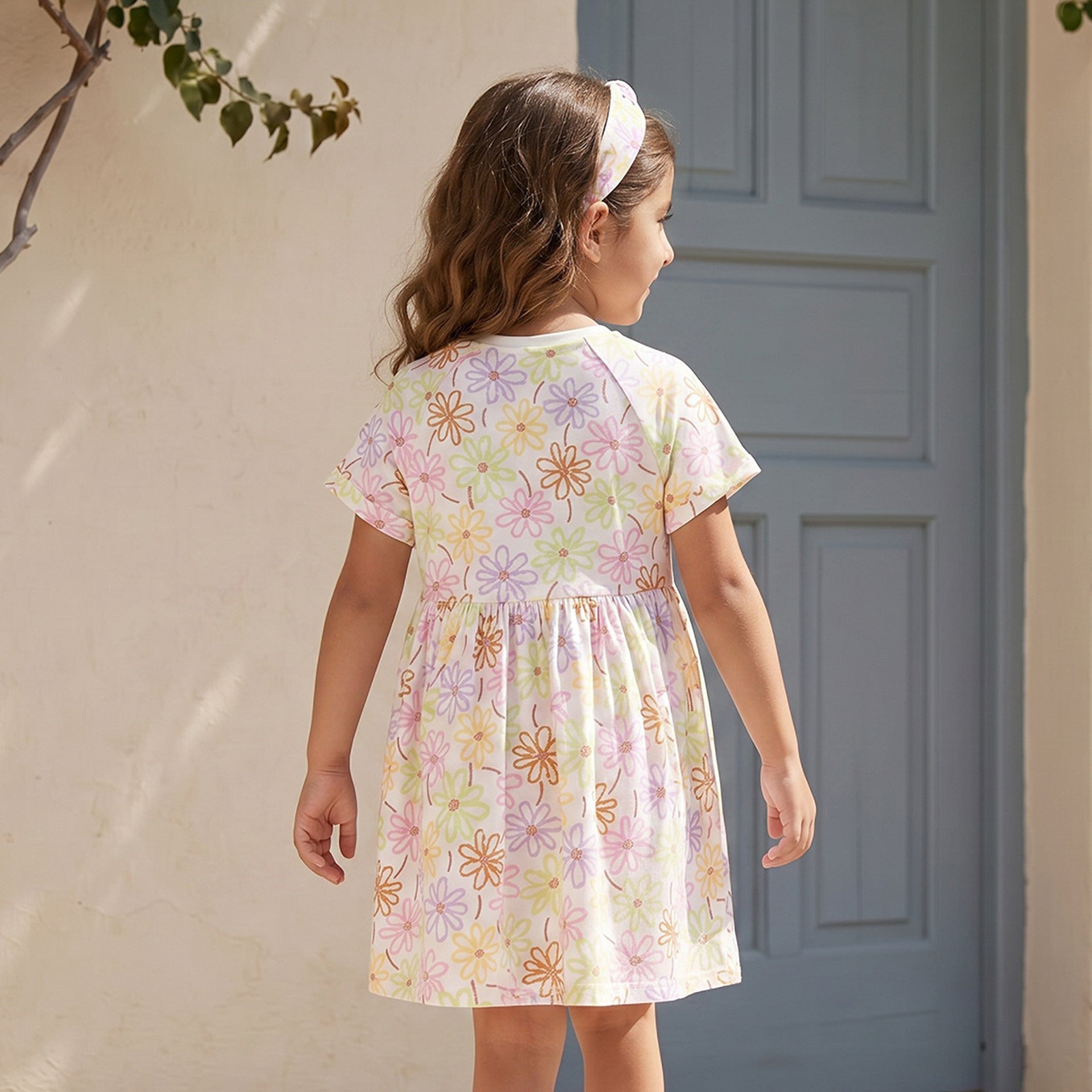 Juniors Round Neck Short Sleeves Knee Length A-line Dress with Floral Print