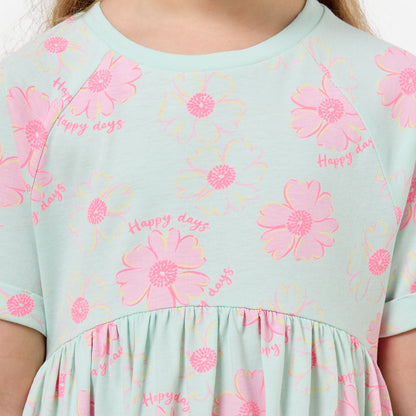 Juniors Round Neck Short Sleeves Knee Length A-line Dress with Floral Print