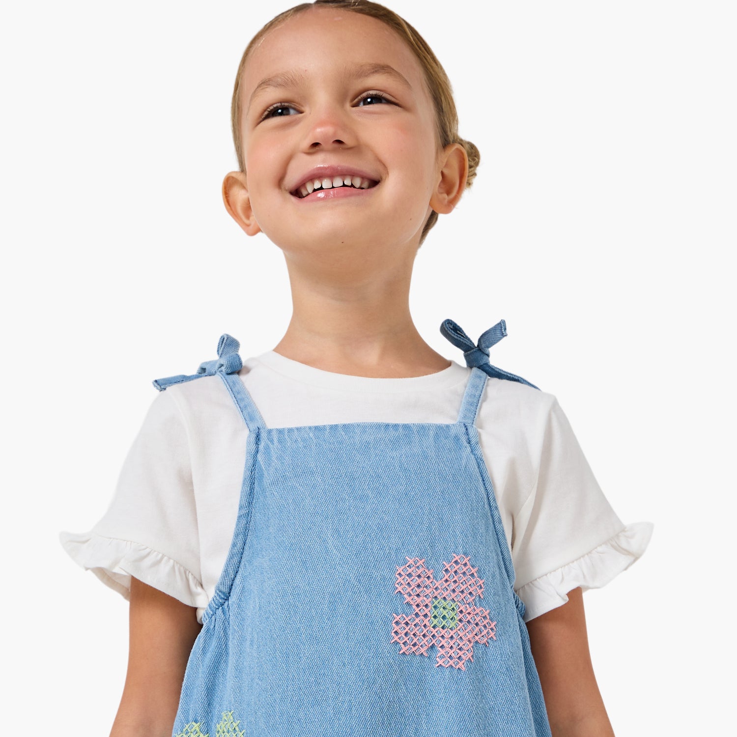 Juniors Round Neck Short Sleeves Pinafore with T-shirt