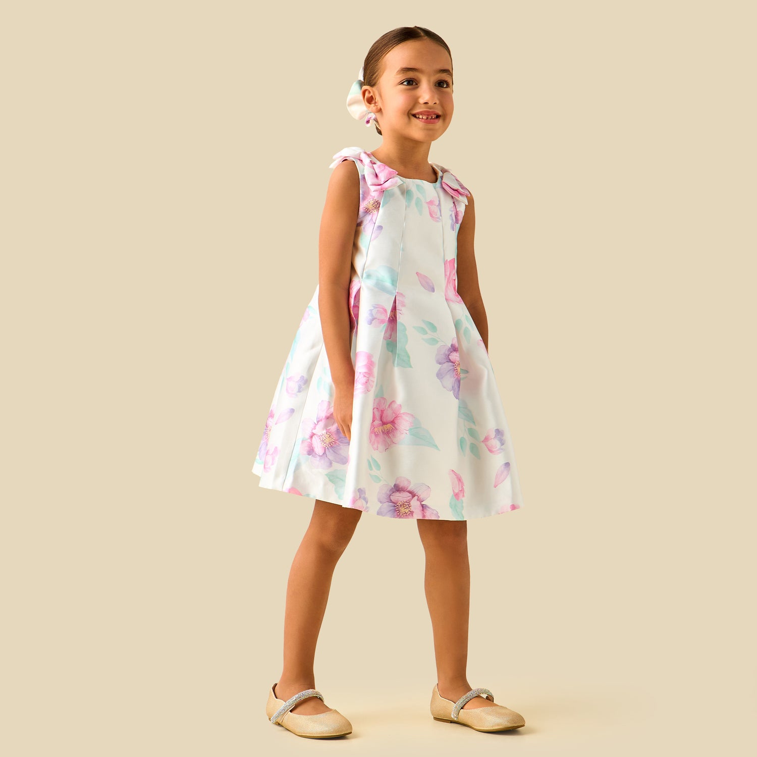 Juniors Round Neck Sleeveless Dress with Floral Print