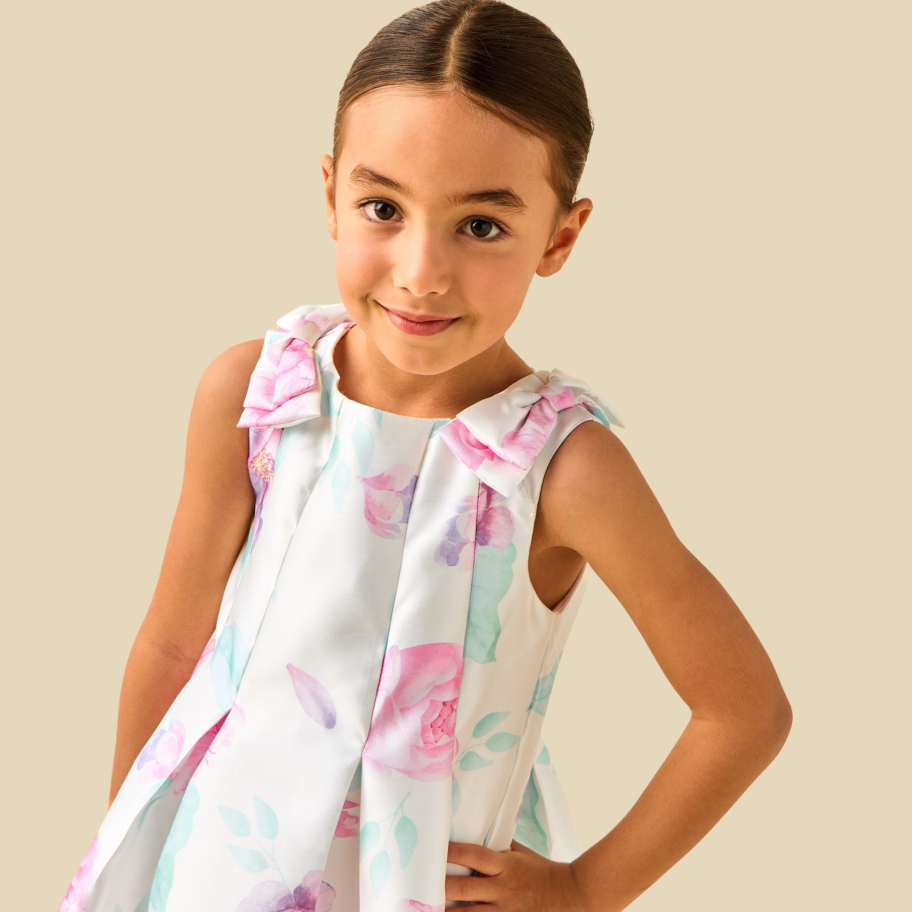 Juniors Round Neck Sleeveless Dress with Floral Print