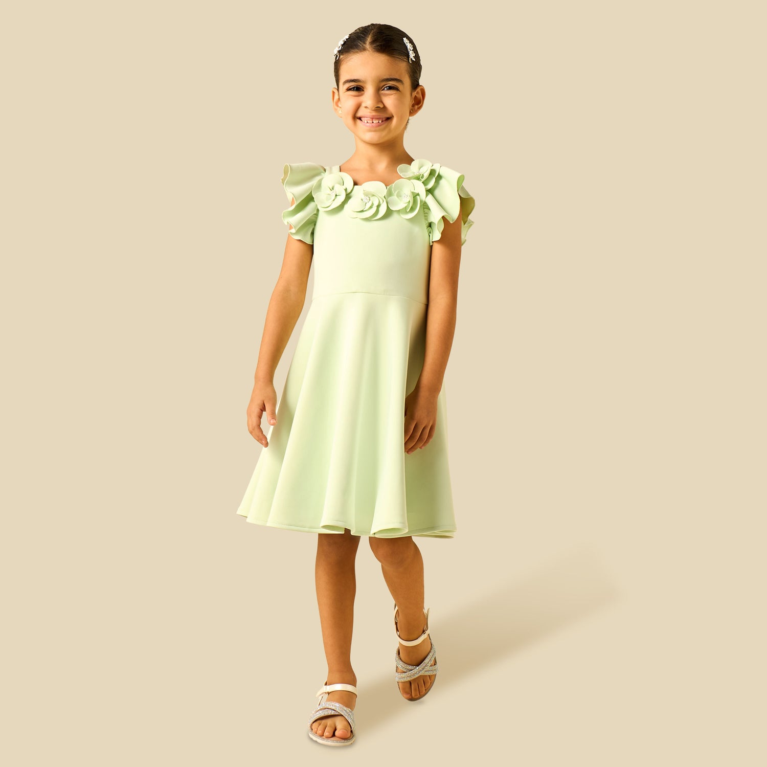Juniors Round Neck Short Sleeves Dress with Floral Applique