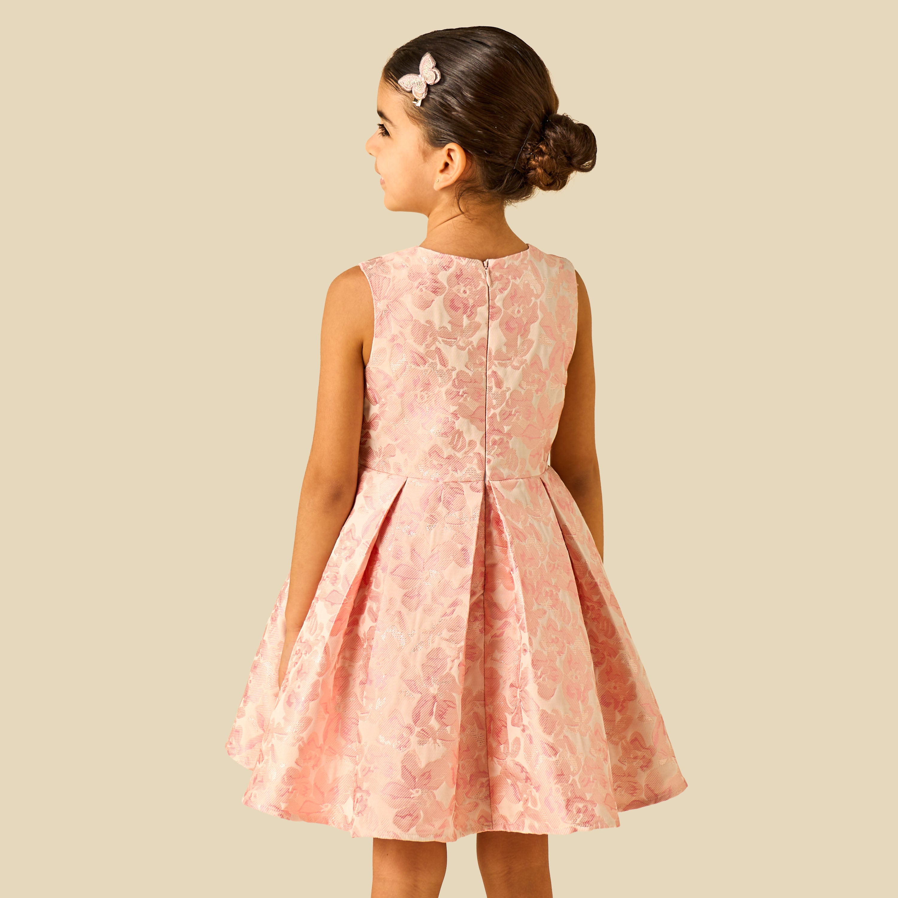 Juniors Round Neck Sleeveless Dress with Floral Print