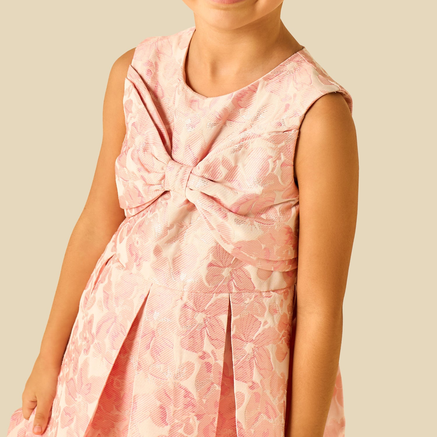 Juniors Round Neck Sleeveless Dress with Floral Print