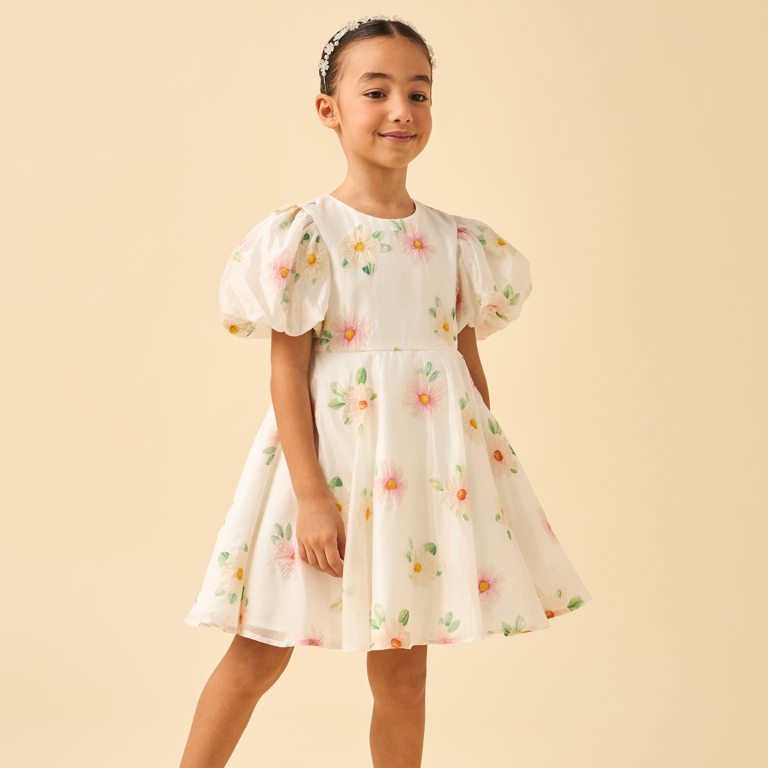 Juniors Round Neck Short Sleeves Knee Length A-line Dress with Floral Embroidery