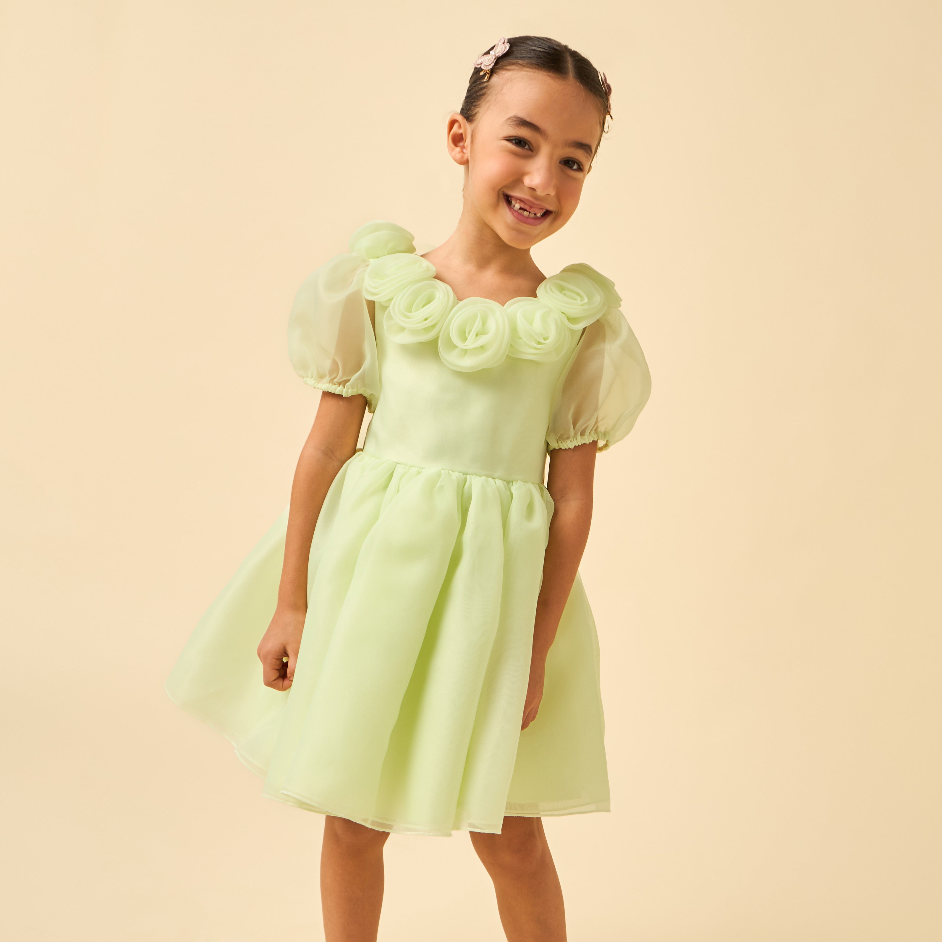 Juniors Round Neck Short Sleeves Dress with Floral Applique