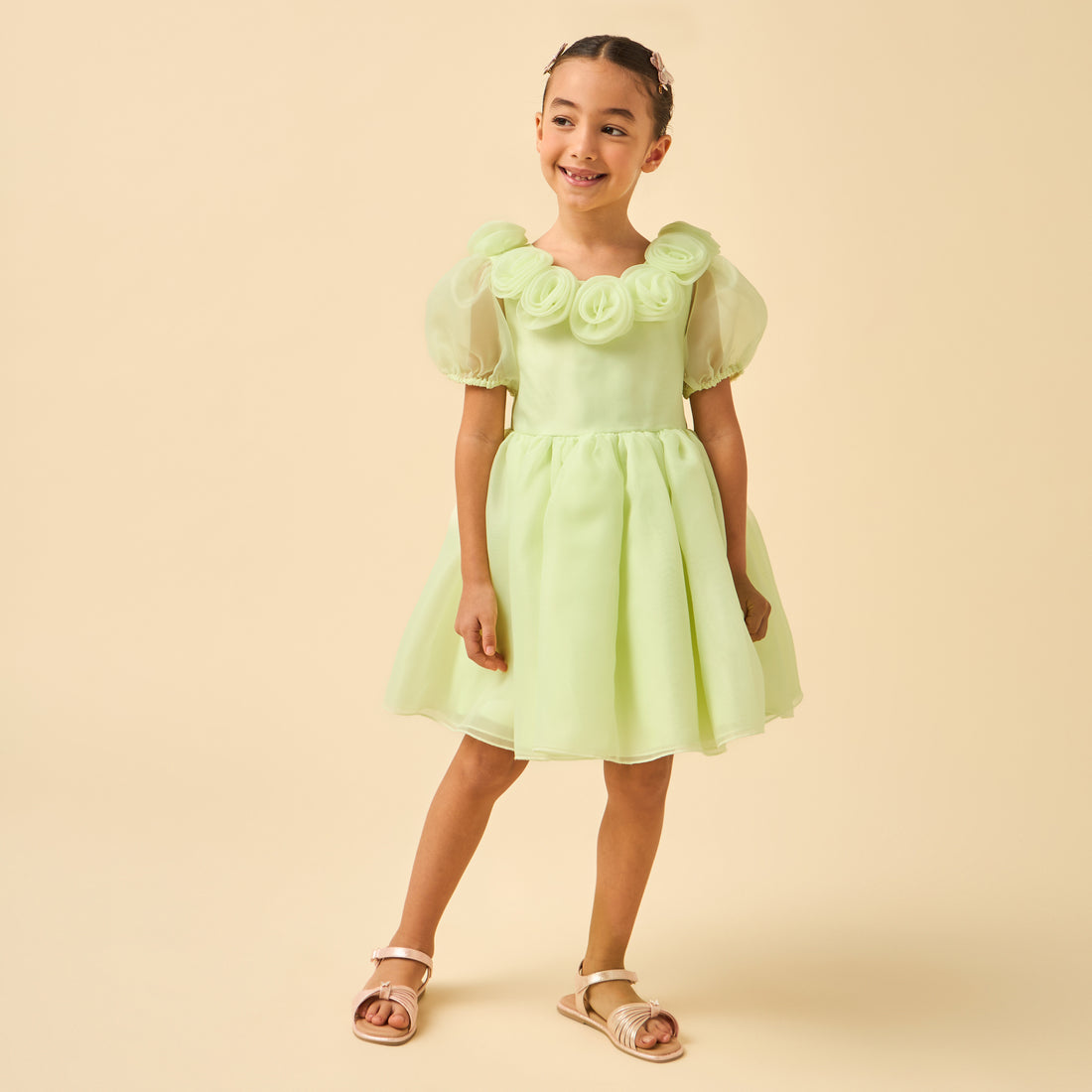 Juniors Round Neck Short Sleeves Dress with Floral Applique