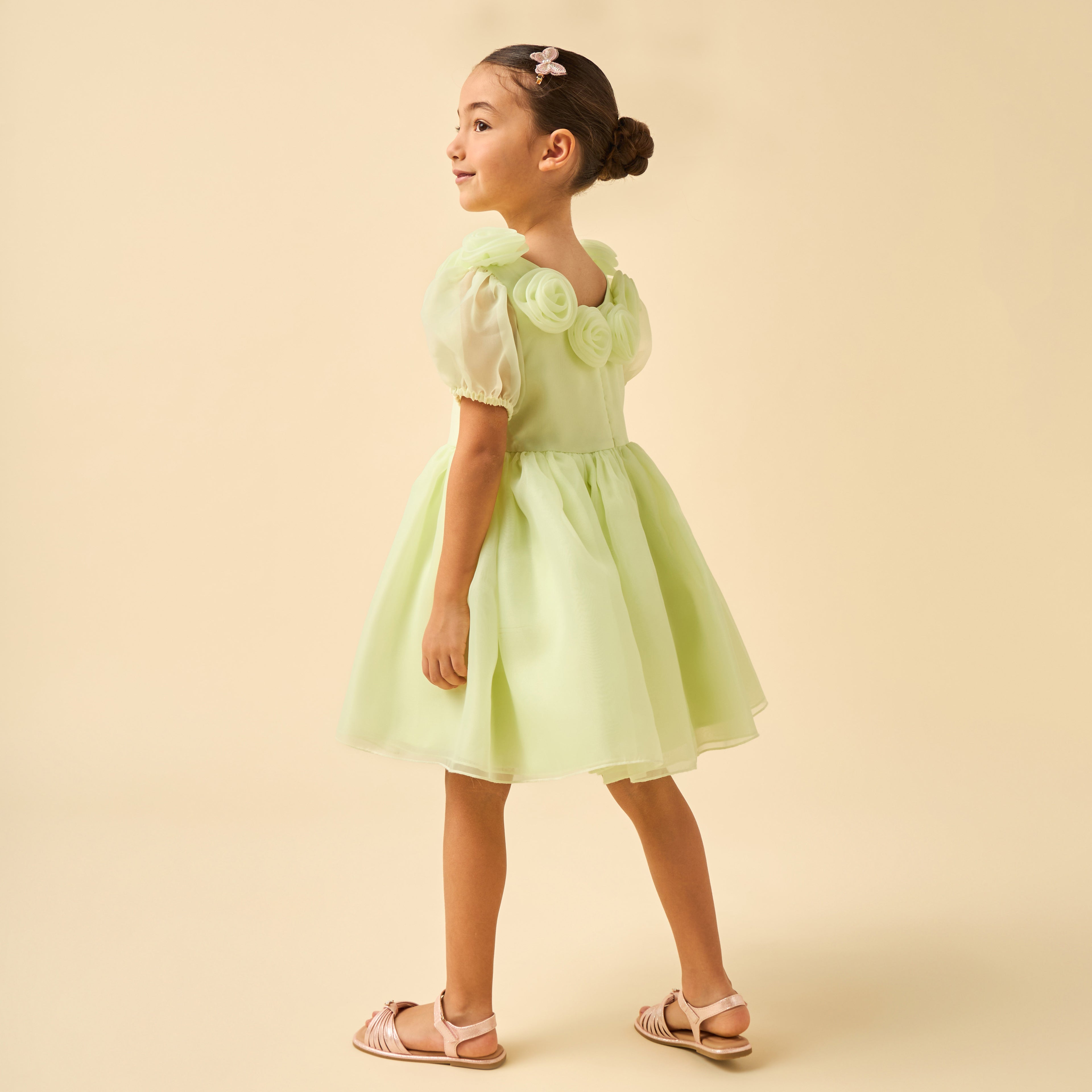 Juniors Round Neck Short Sleeves Dress with Floral Applique