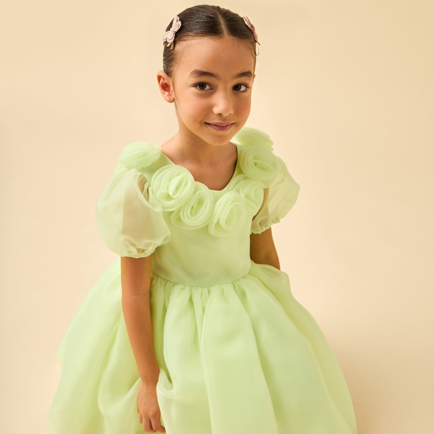 Juniors Round Neck Short Sleeves Dress with Floral Applique