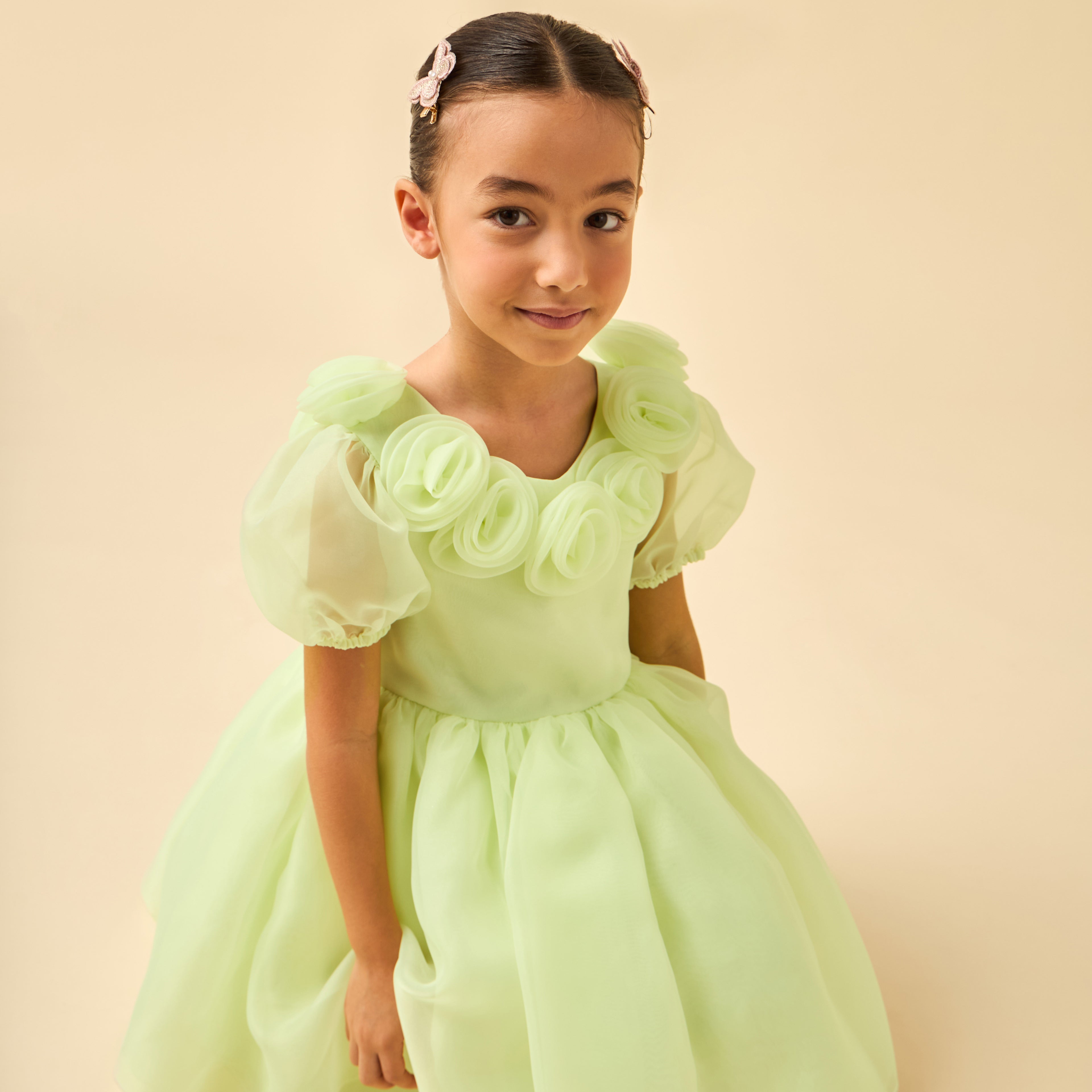 Juniors Round Neck Short Sleeves Dress with Floral Applique