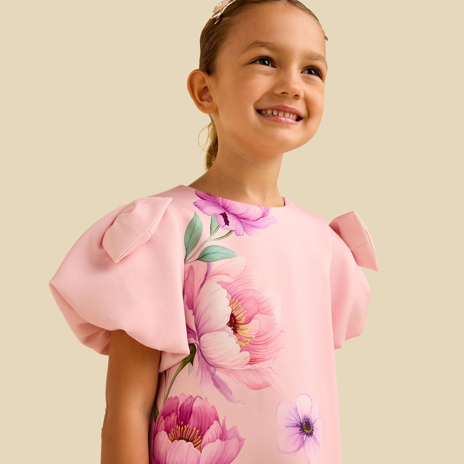 Juniors Round Neck Short Sleeve Dress with Floral Print