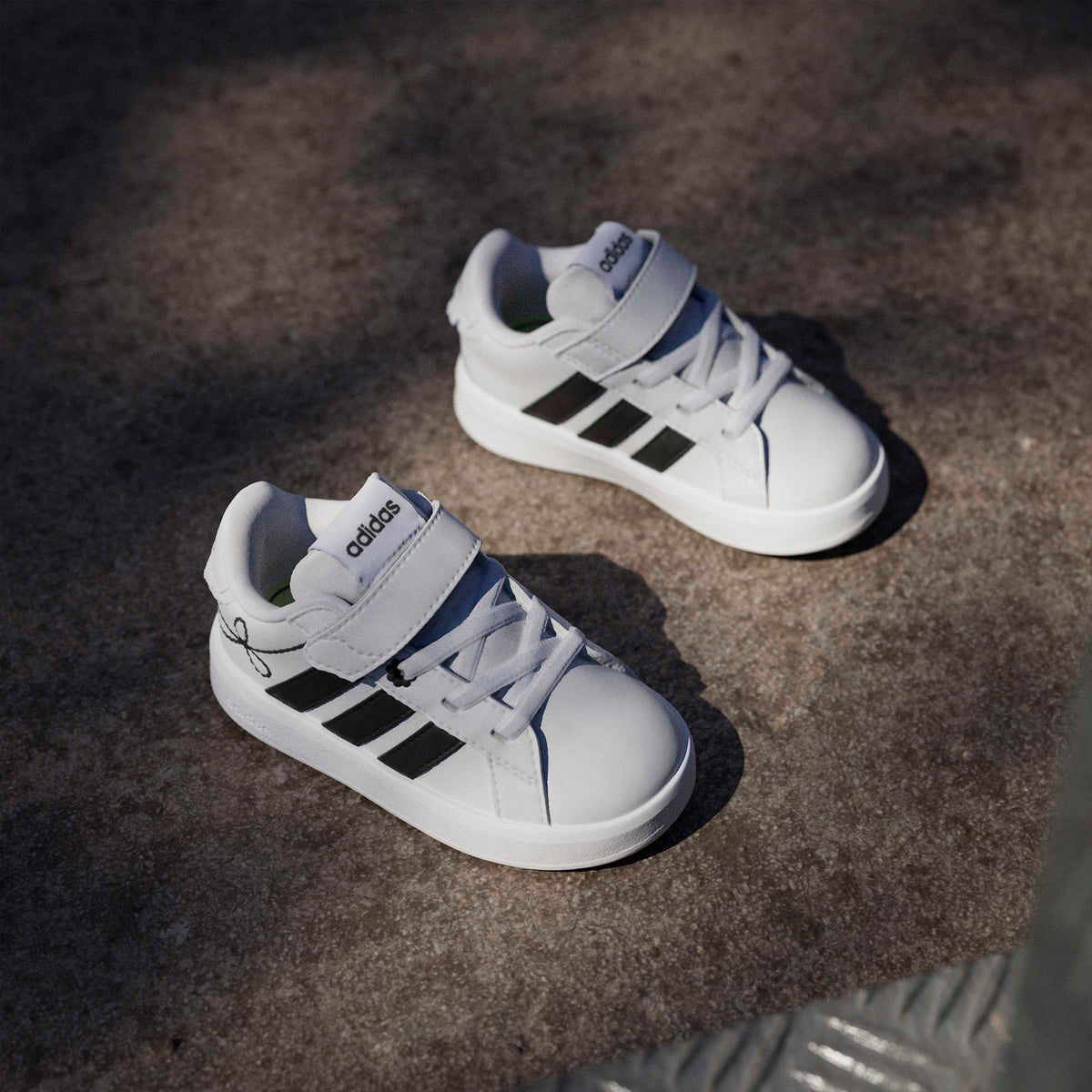 Adidas Girls Grand Court 3.0 EL Hook &amp; Loop Ankle Sneakers