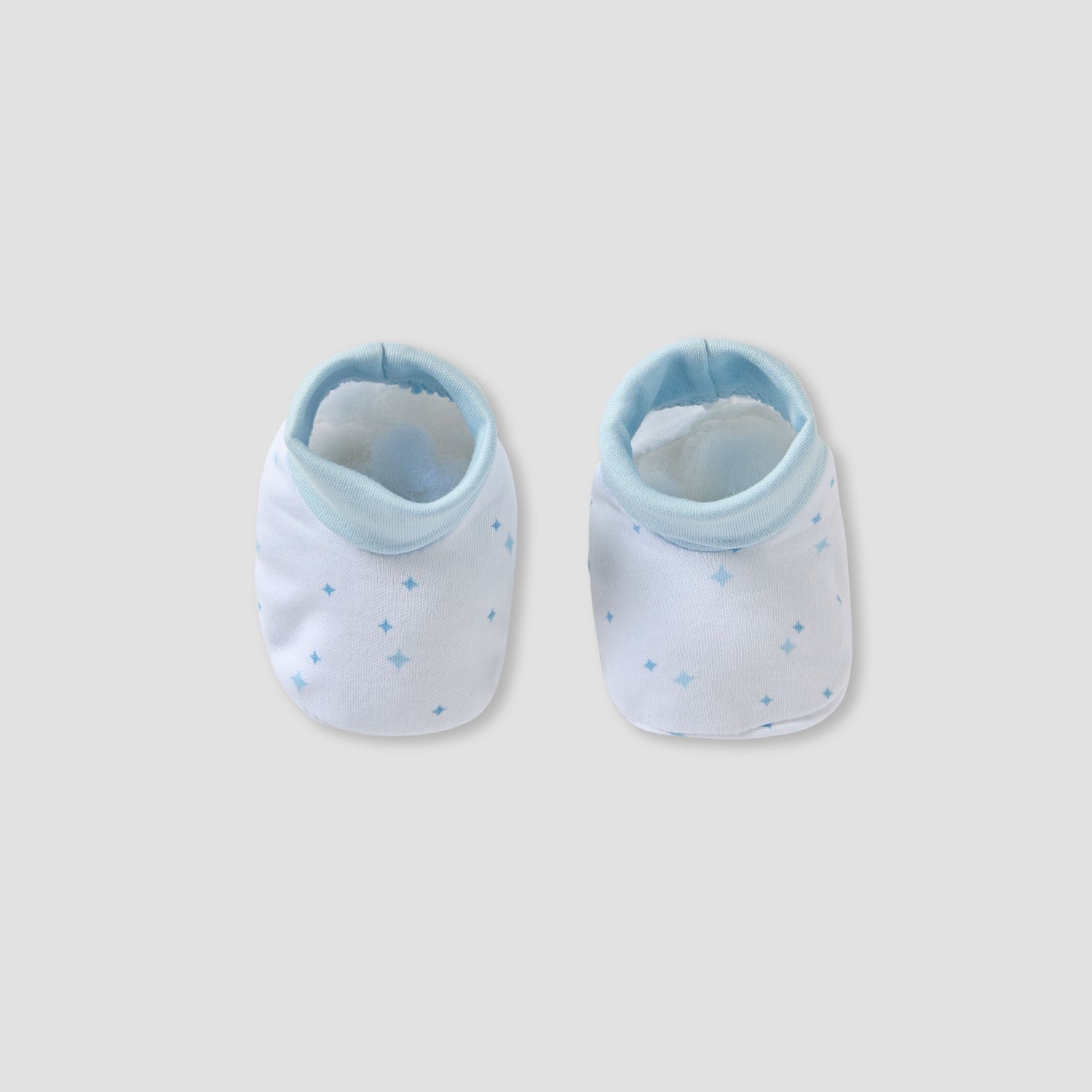 Juniors 6-Piece Boys Gift Set - Cotton - Bodysuit, Booties, Bib, Wash Cloth, Briefs - Star Print