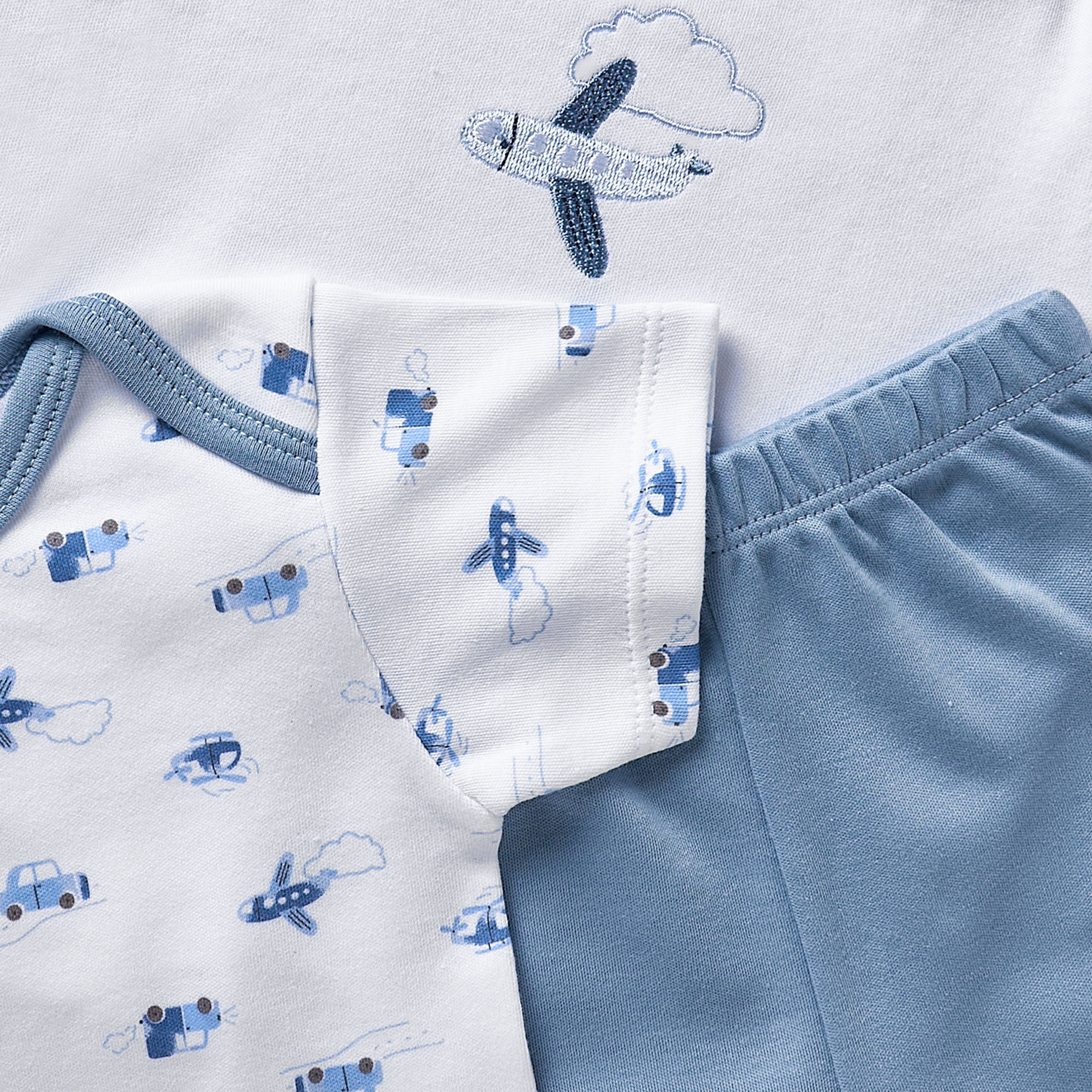 Set of 9 Juniors Clothing Gift Set with Vehicle Print