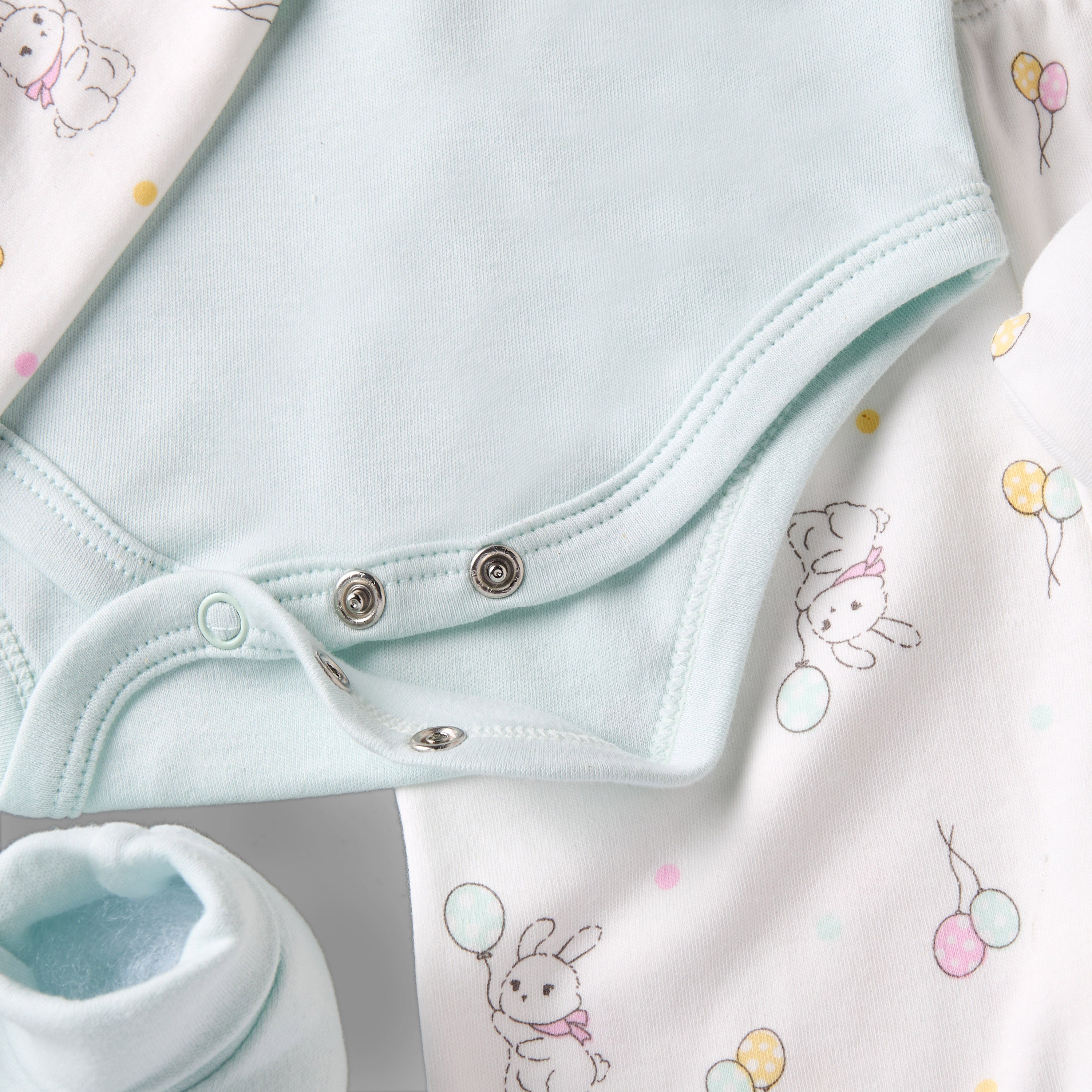 Set of 12 Juniors Clothing Gift Set with Bunny Print