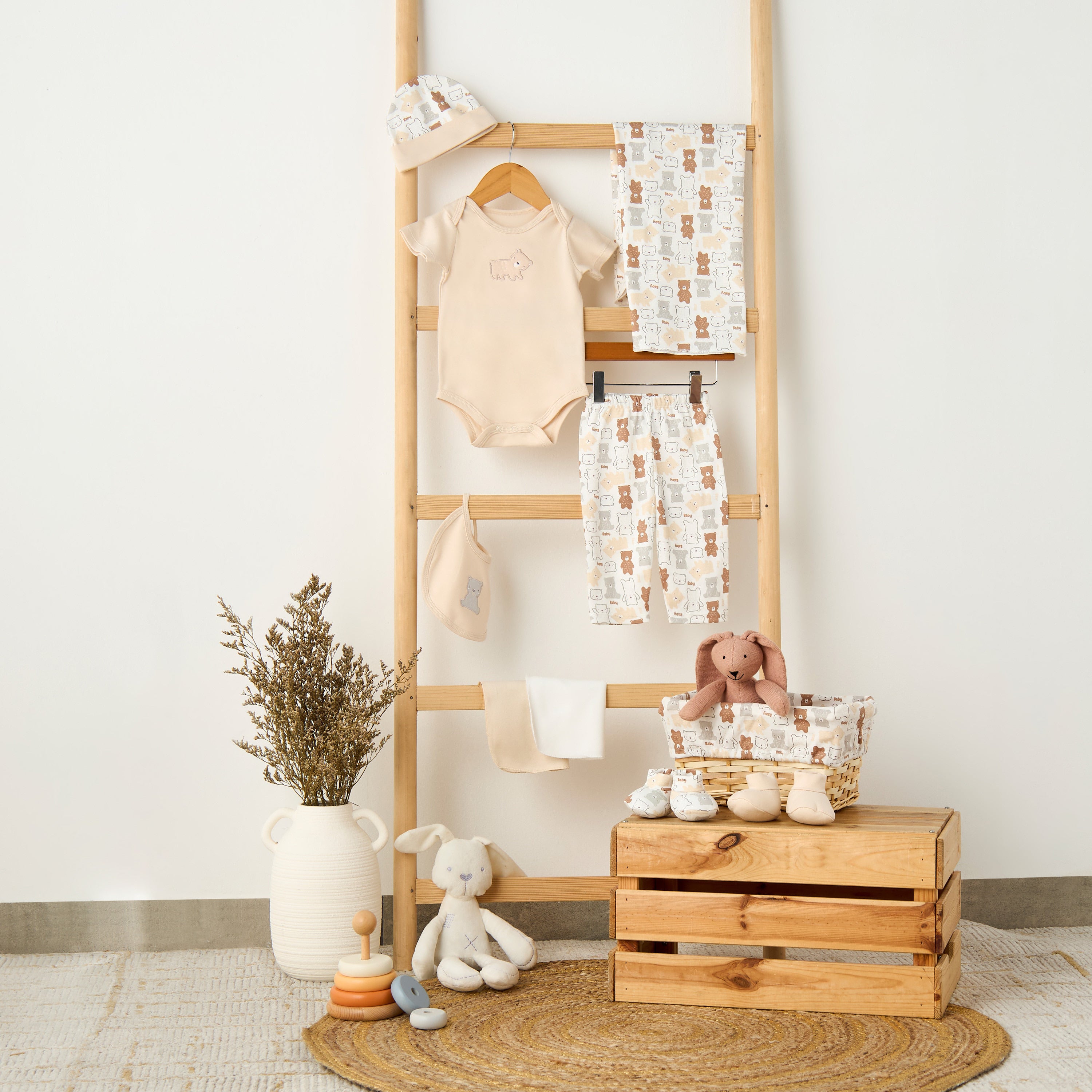 Set of 12 Juniors Clothing Gift Set with Bear Print