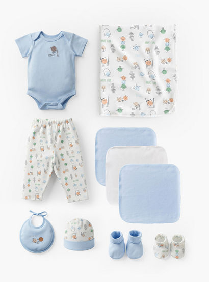 Set of 11 Juniors Clothing Gift Set with Print-baby-boys-clothing-setsandcoords-image-2