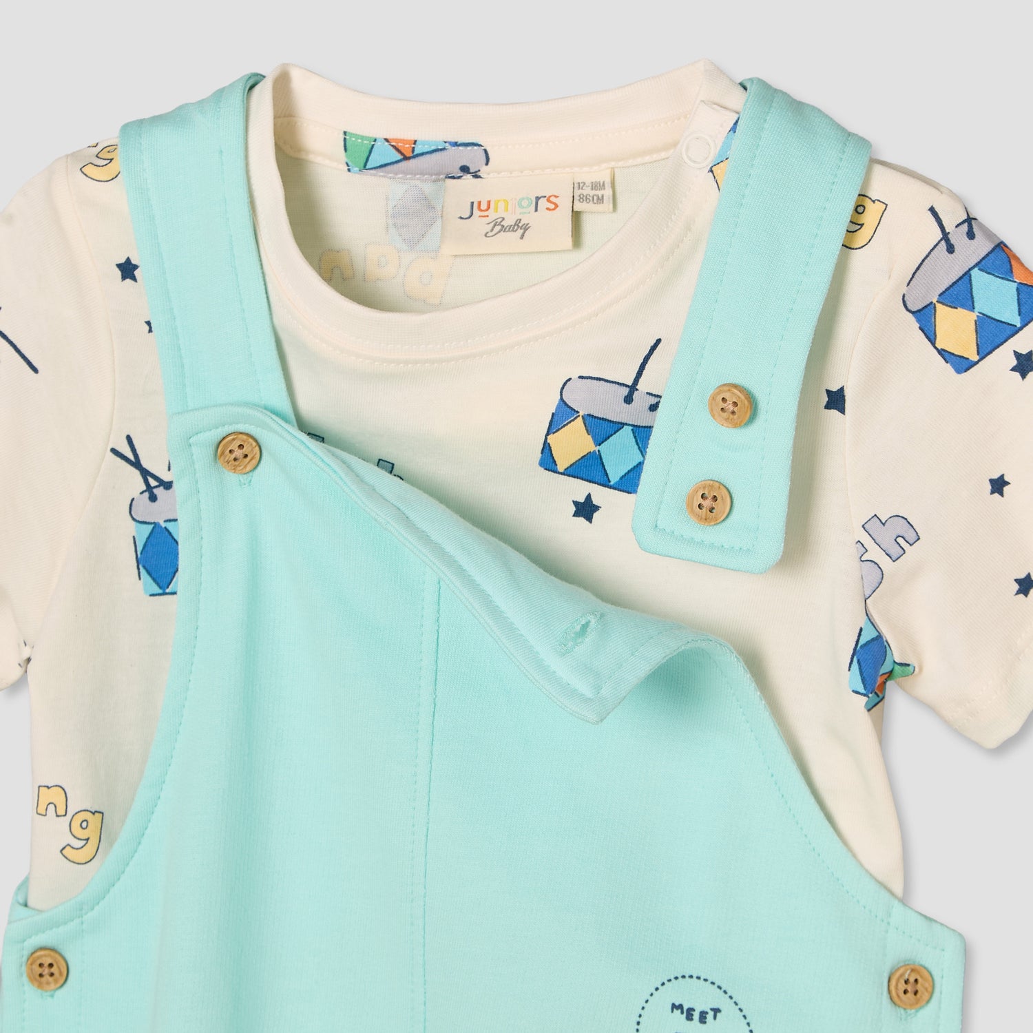 Juniors Round Neck Short Sleeves T-shirt and Dungaree Set with Drum Print