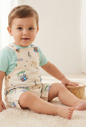 Juniors Round Neck Short Sleeves T-shirt and Dungaree Set with Drum Print