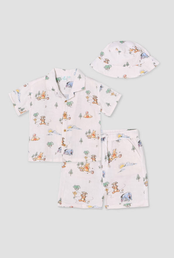 Carte Blanche Collared Short Sleeves Shirt and Shorts Set with Winnie the Pooh Print
