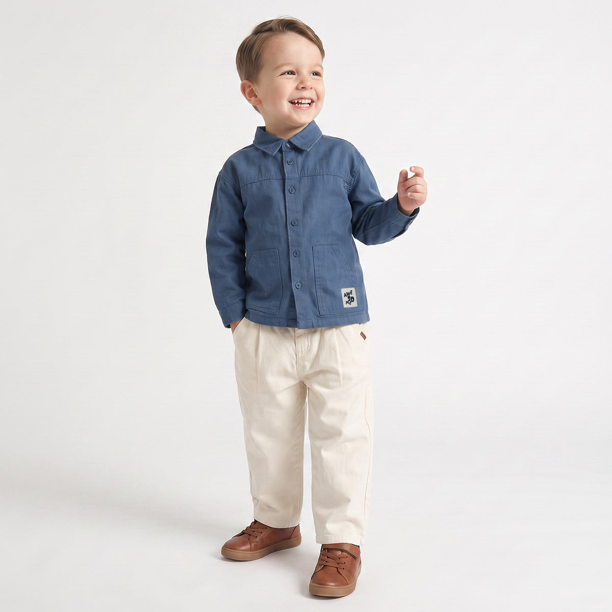 Juniors Long Sleeves Shirt with Patch Accent