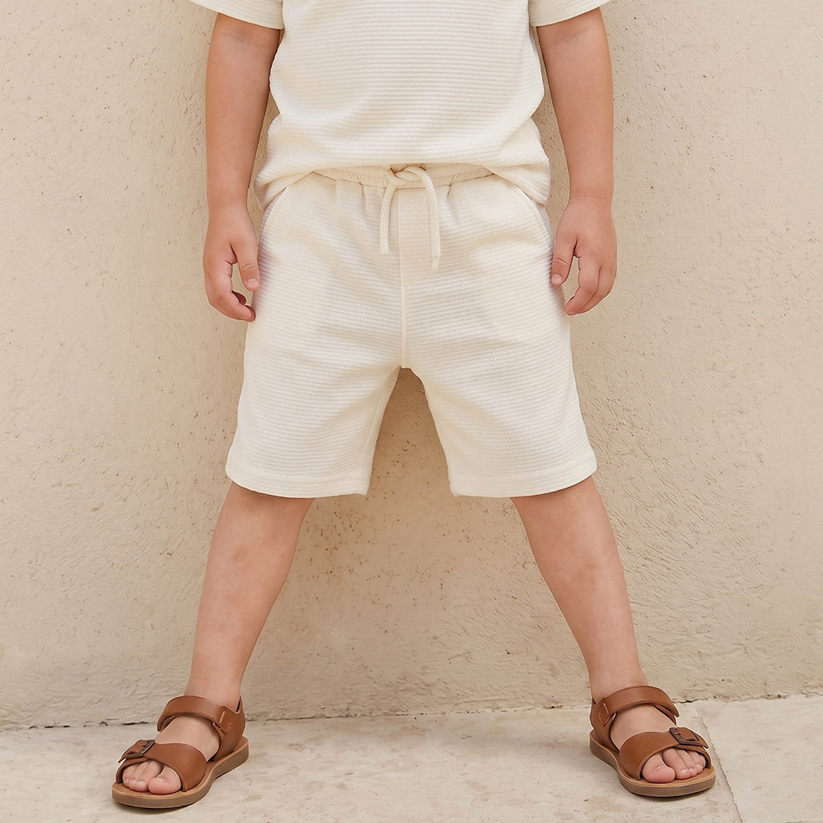Juniors Crew Neck Short Sleeves T-shirt and Shorts Set with Textured Design