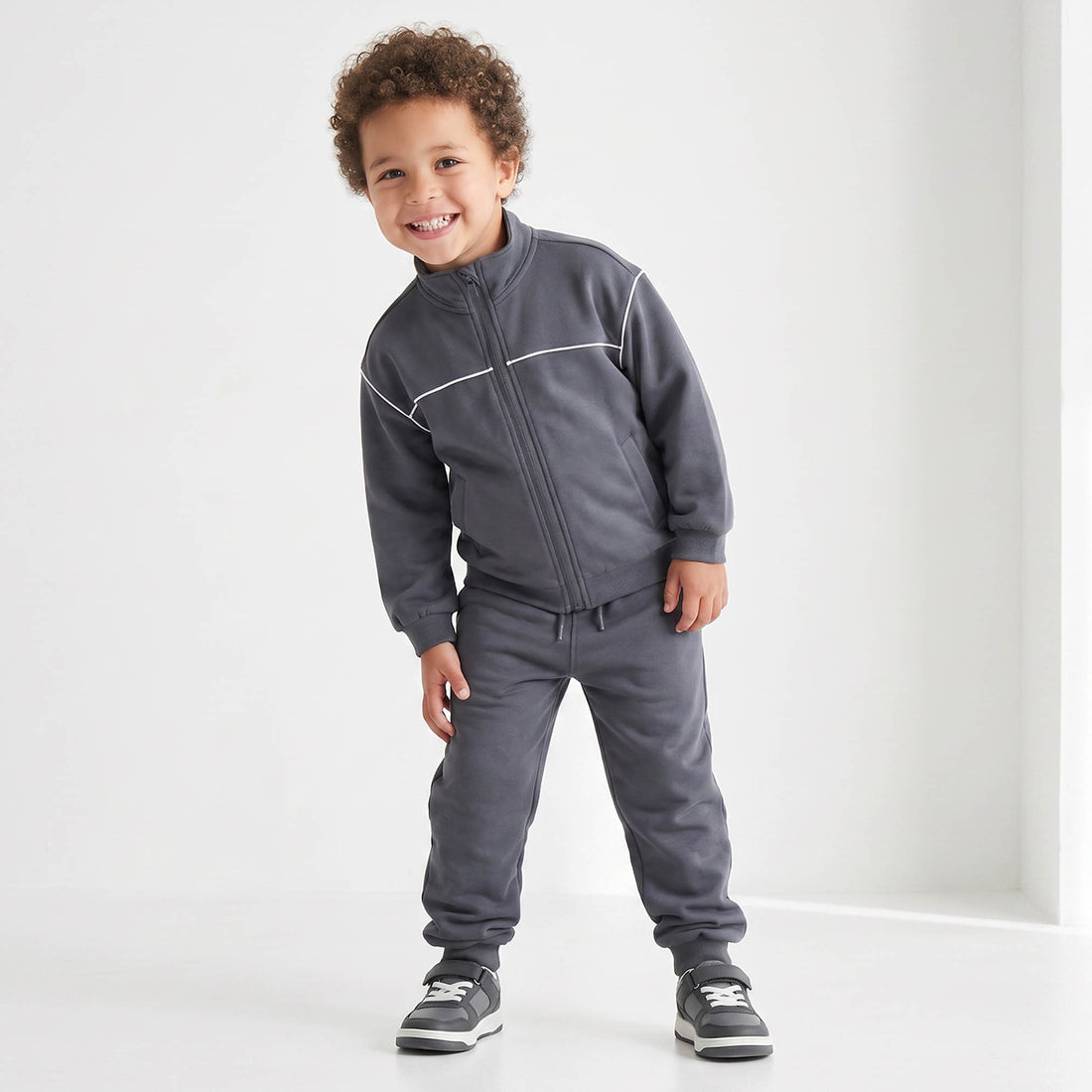 Juniors High Neck Long Sleeves Jacket and Joggers Set with Zip Closure