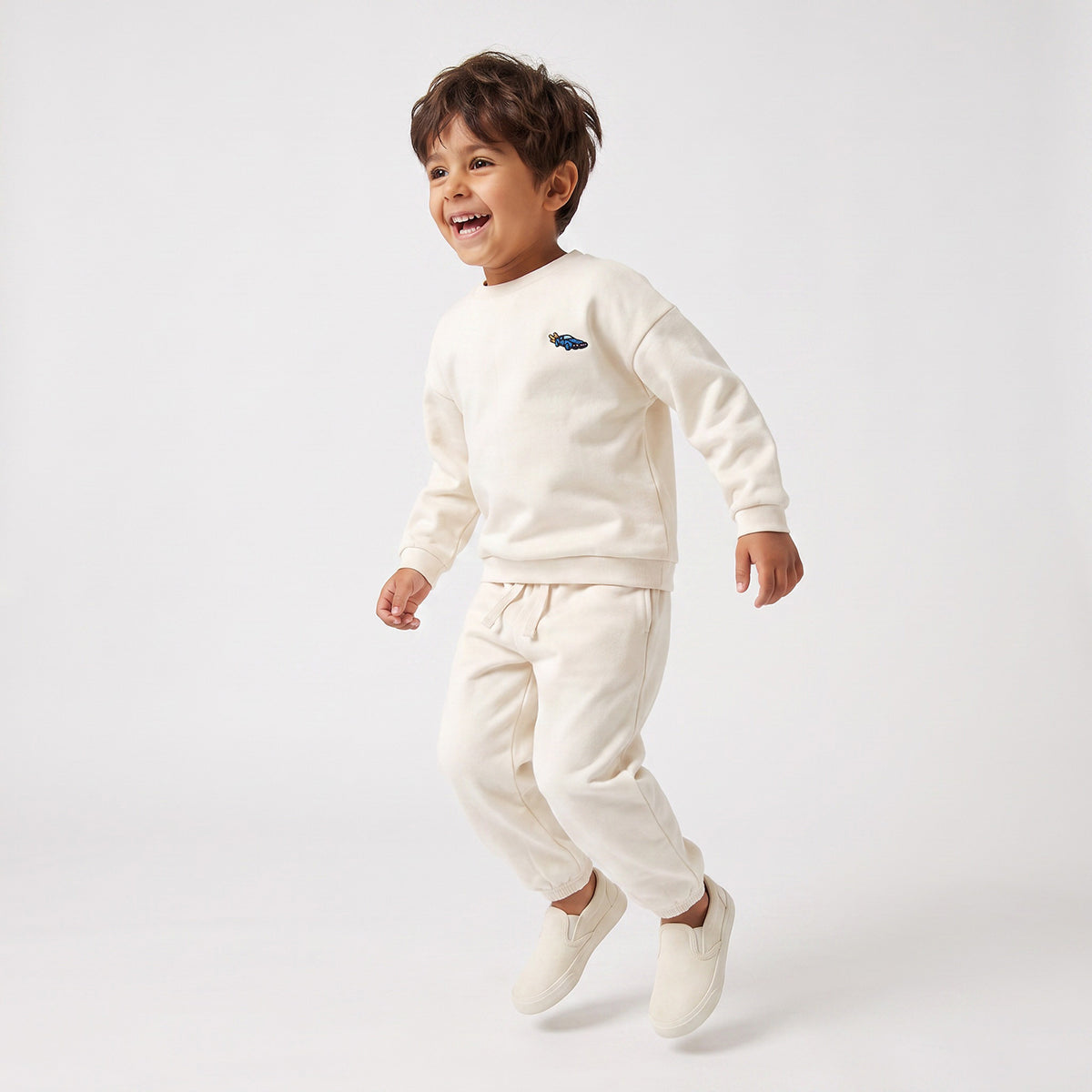 Juniors Crew Neck Long Sleeves Sweatshirt and Joggers Set with Embroidery