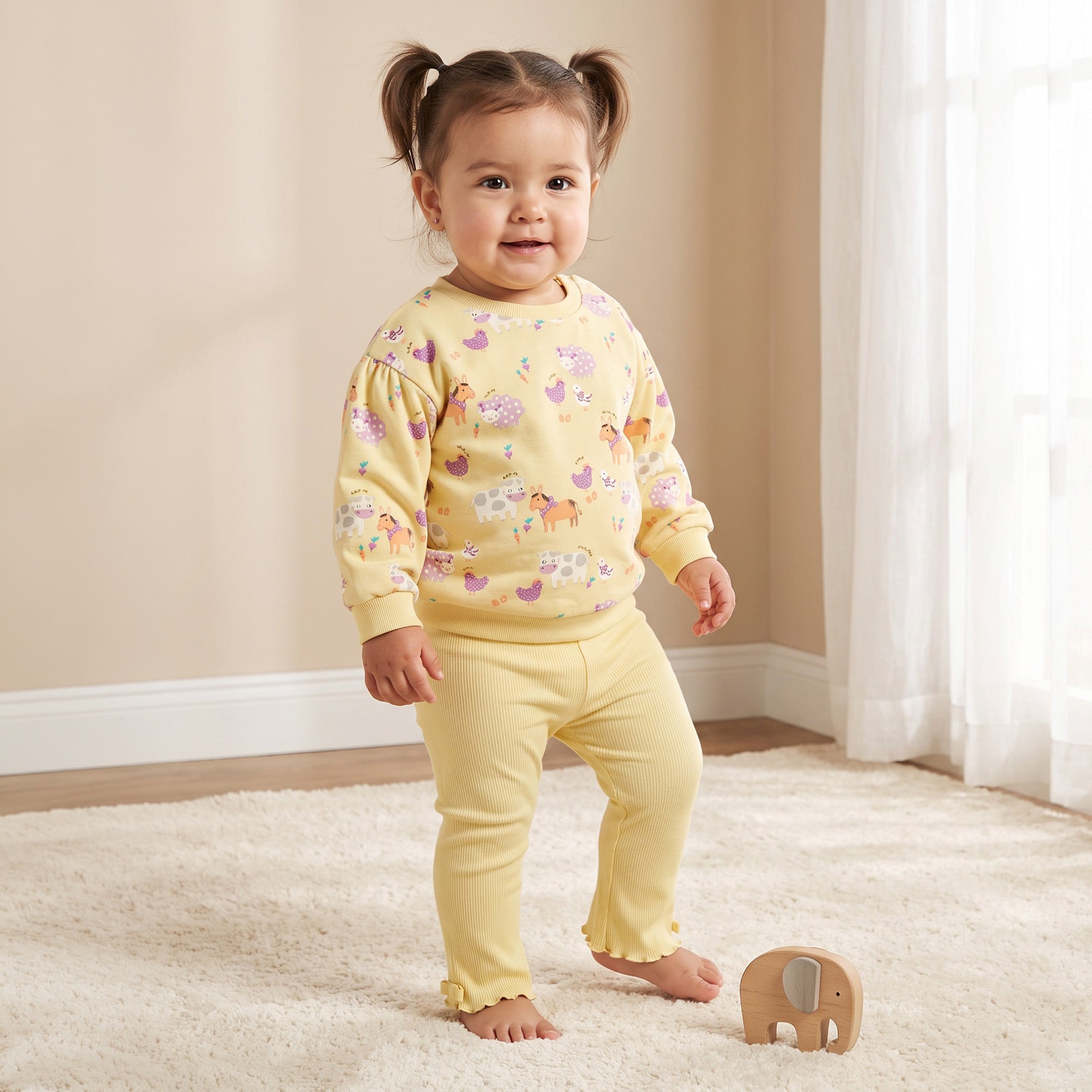 Juniors Crew Neck Long Sleeves Sweatshirt and Leggings Set with Floral Print