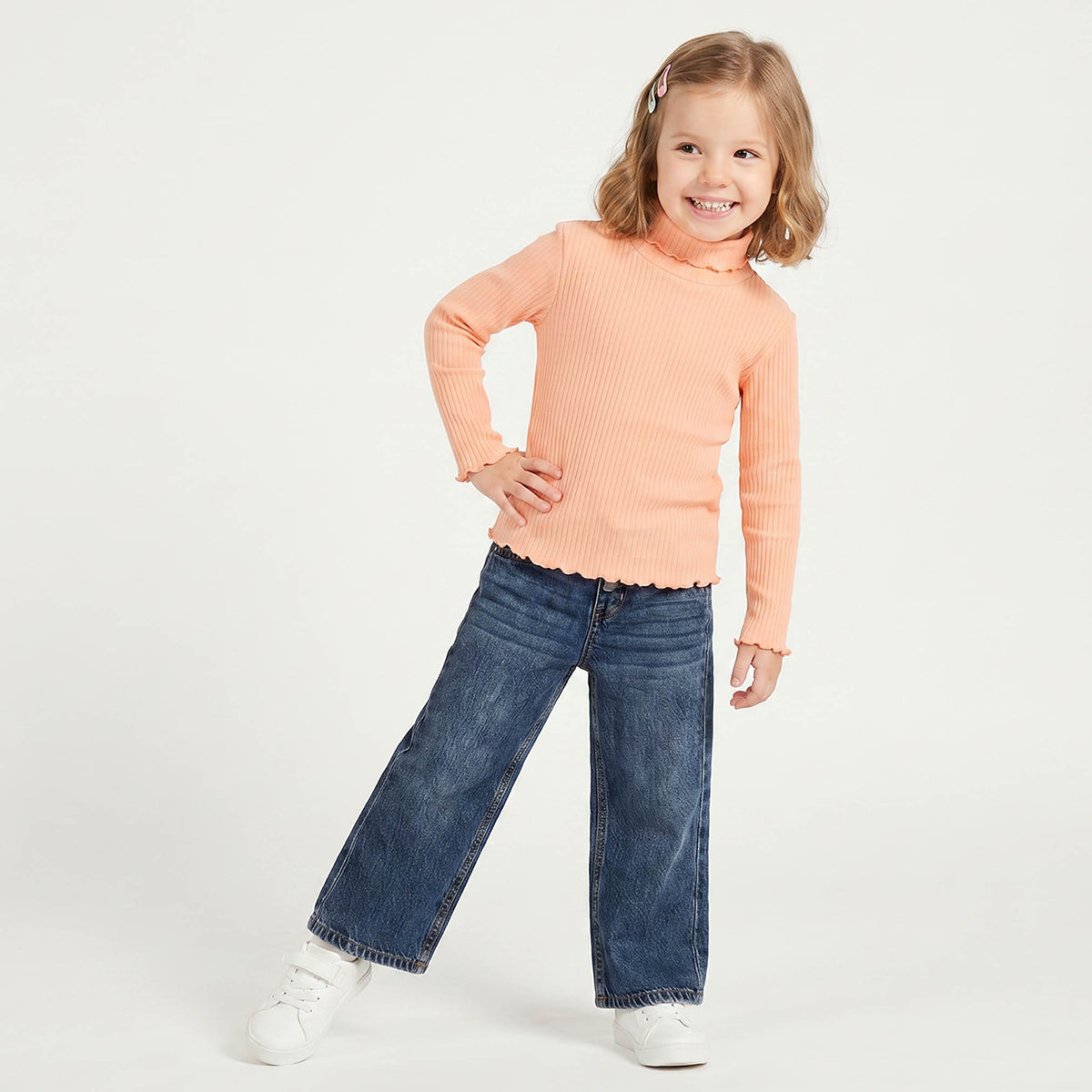 Juniors Turtleneck Long Sleeves T-shirt with Ribbed Design