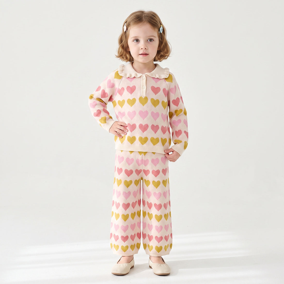 Juniors Collared Long Sleeves Sweater and Pants Set with Heart Print