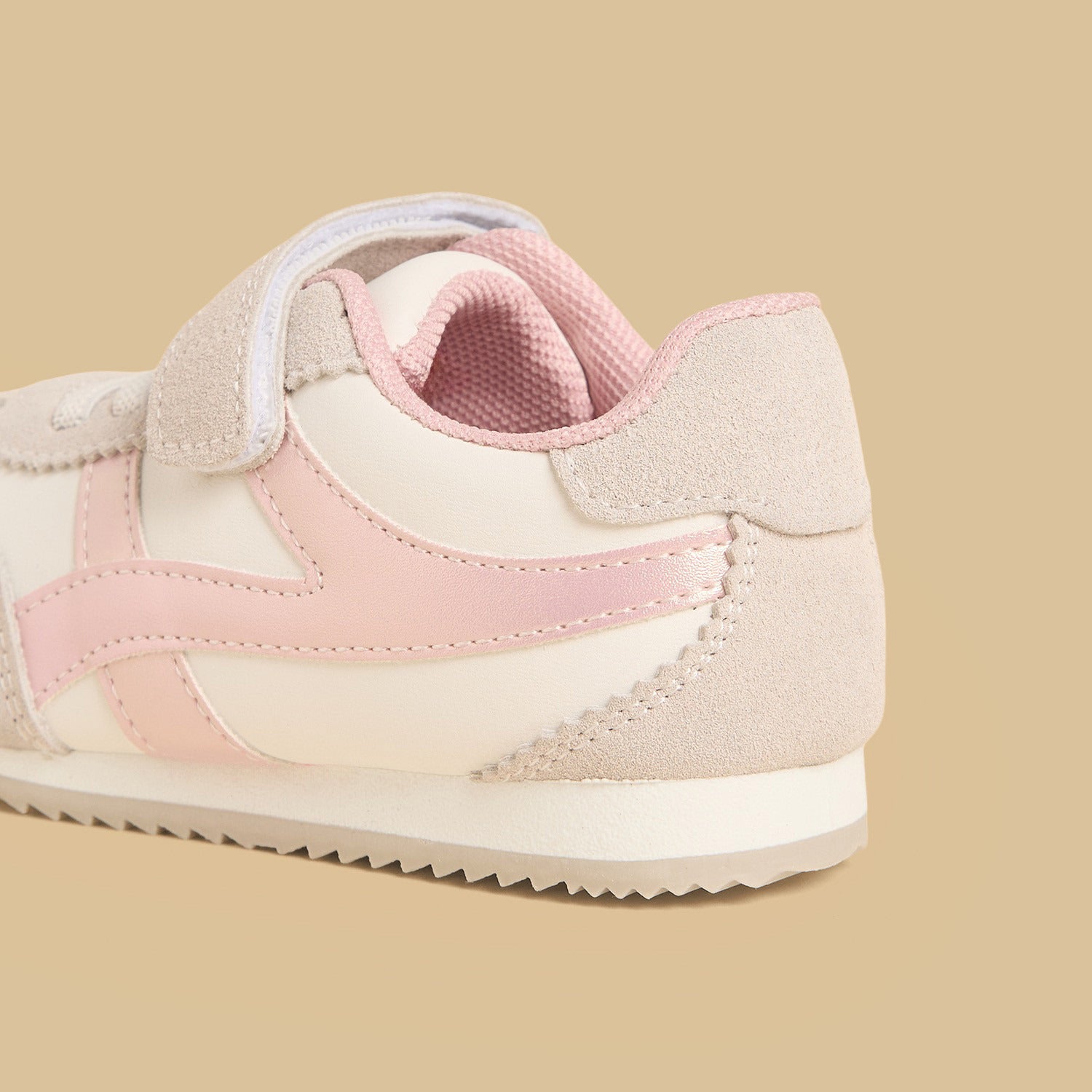 Panelled Sports Shoes with Hook and Loop Closure