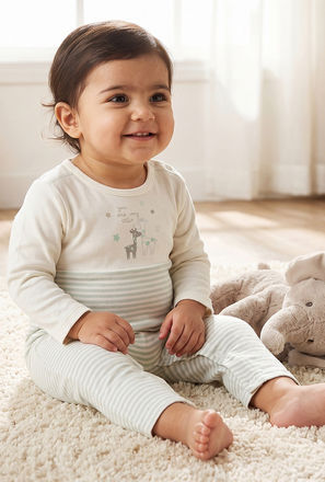 Juniors Cotton Crew Neck Long Sleeves Sleepsuit with Giraffe Print