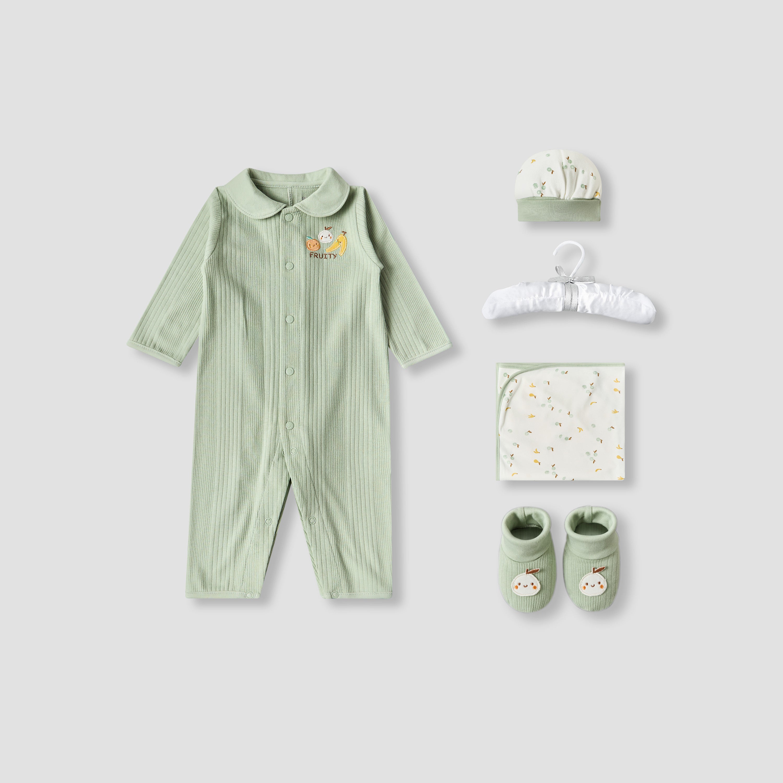 Set of 5 Juniors Clothing Gift Set with Print