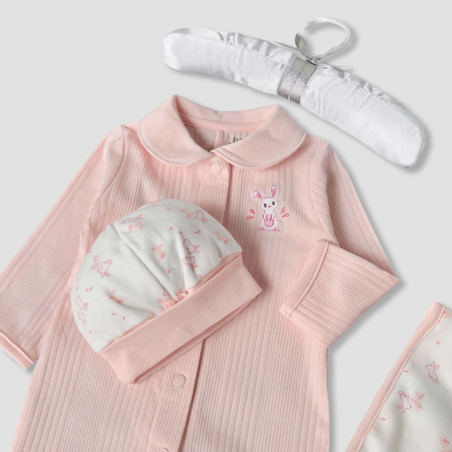 Set of 5 Juniors Clothing Gift Set with Print