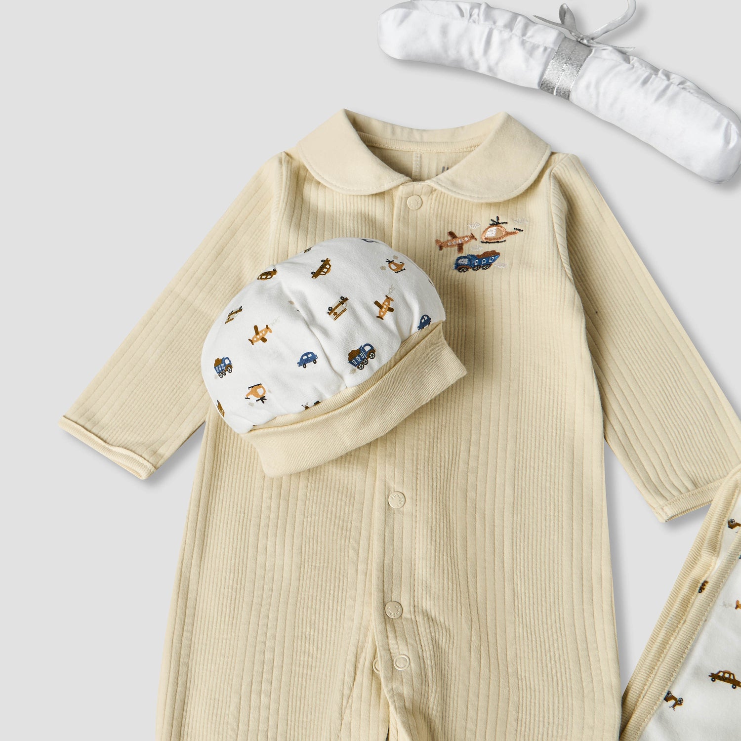 Set of 5 Juniors Clothing Gift Set with Vehicle Print