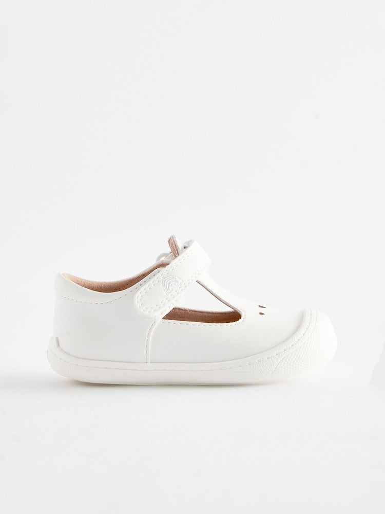 White Standard Fit (F) Crawler T-Bar Shoes