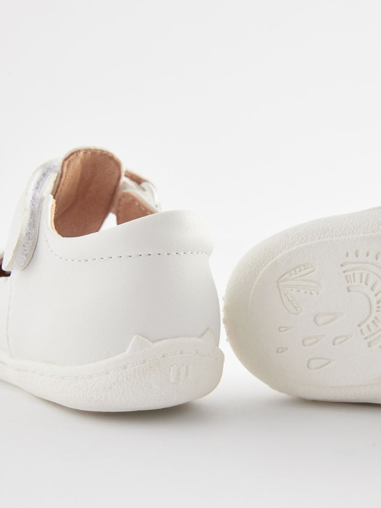 White Standard Fit (F) Crawler T-Bar Shoes