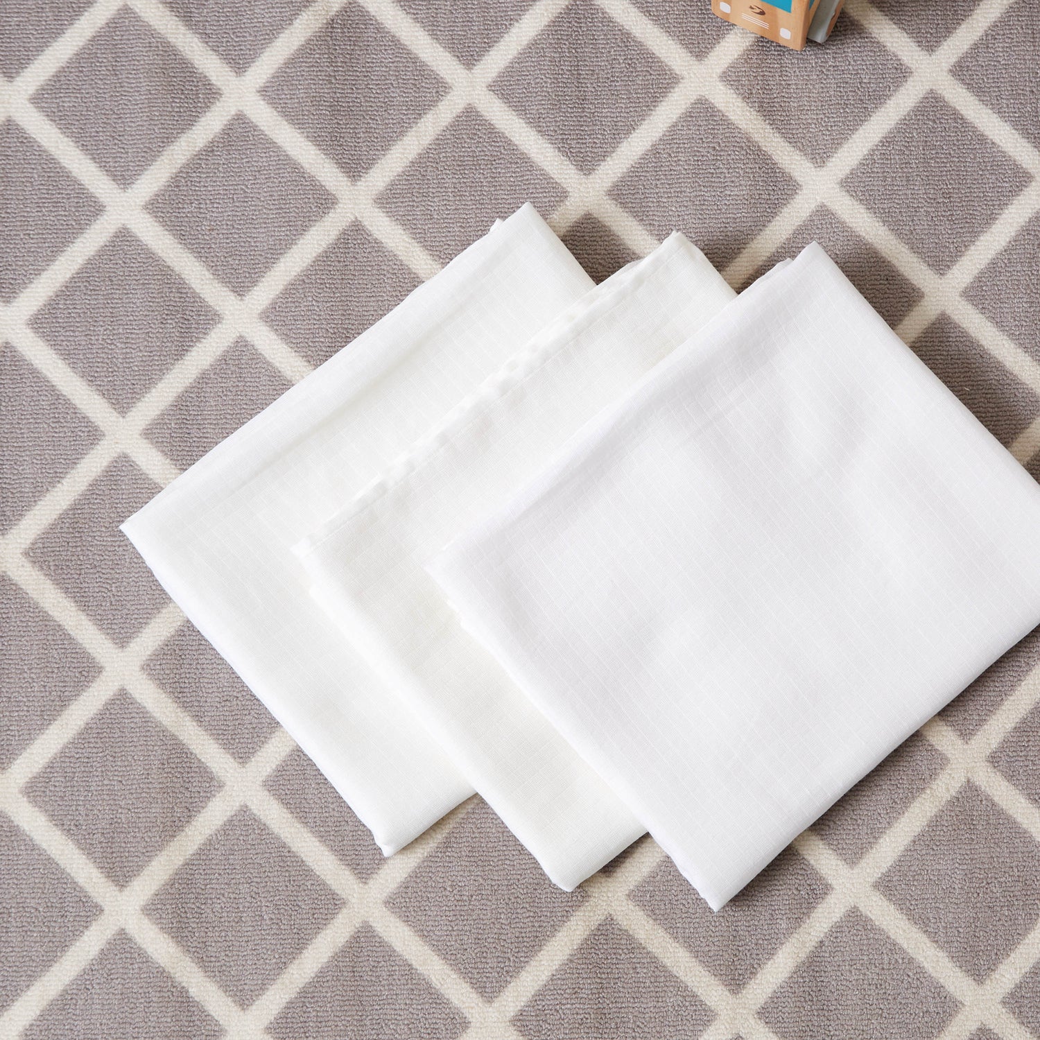 Juniors 3-Piece Checked Blanket Set - 110x90 cms
