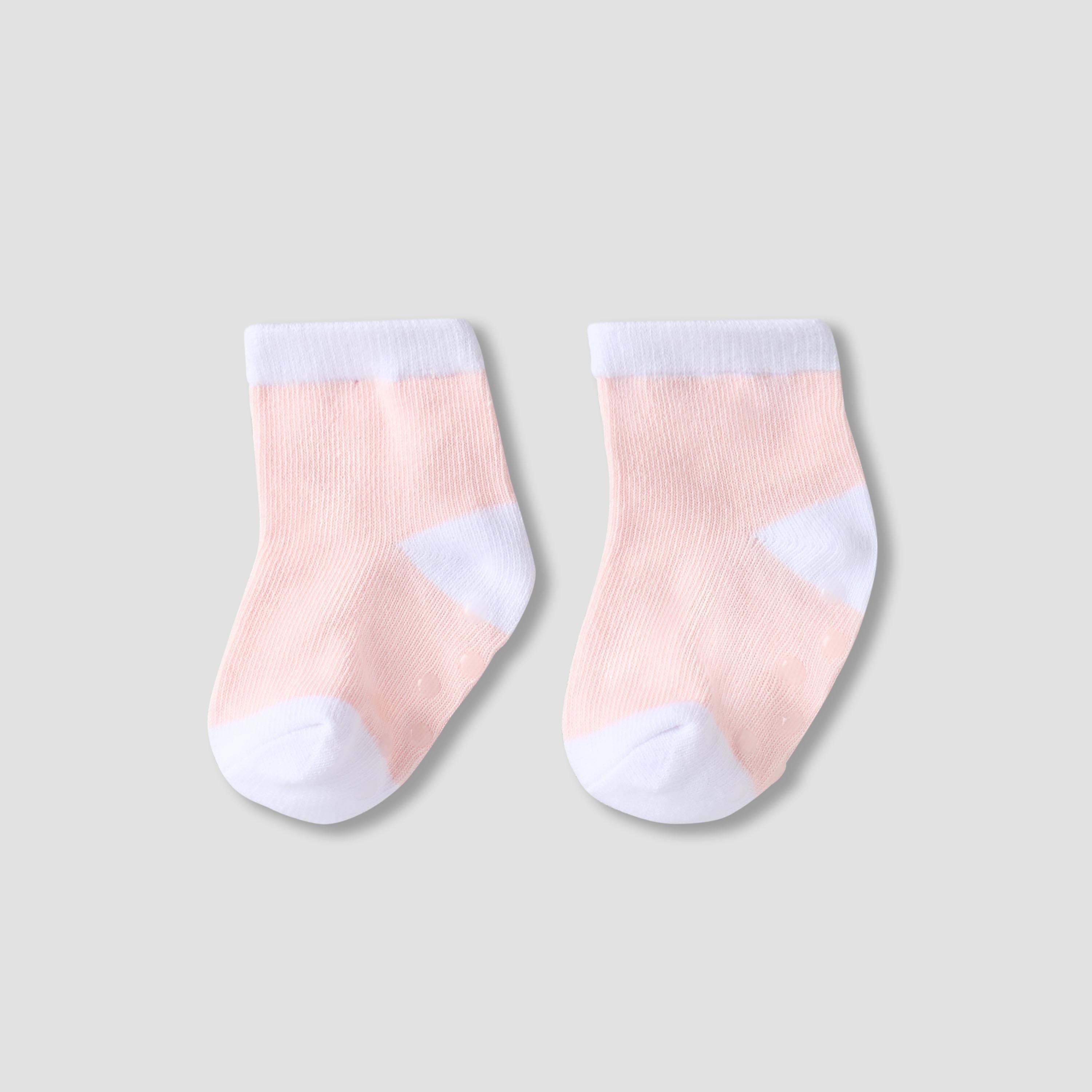 Set of 8 Juniors Clothing Gift Set with Gift Bag