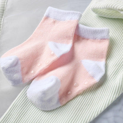 Set of 8 Juniors Clothing Gift Set with Bunny Print