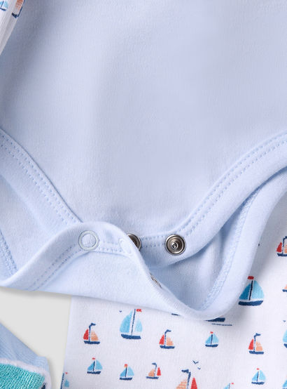 Set of 12 Juniors Clothing Gift Set with Sailboat Print-baby-boys-clothing-setsandcoords-image-15